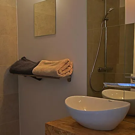 Cosy Flat And Charming Balcony In A Pedestrian Zone Apartment *